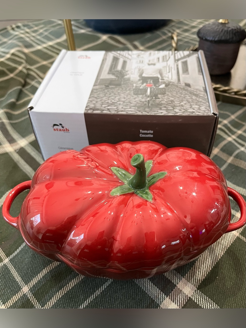Staub Tomato Cocotte Ceramic 0.5 Qt Cherry Red Stoneware Dish 185335
